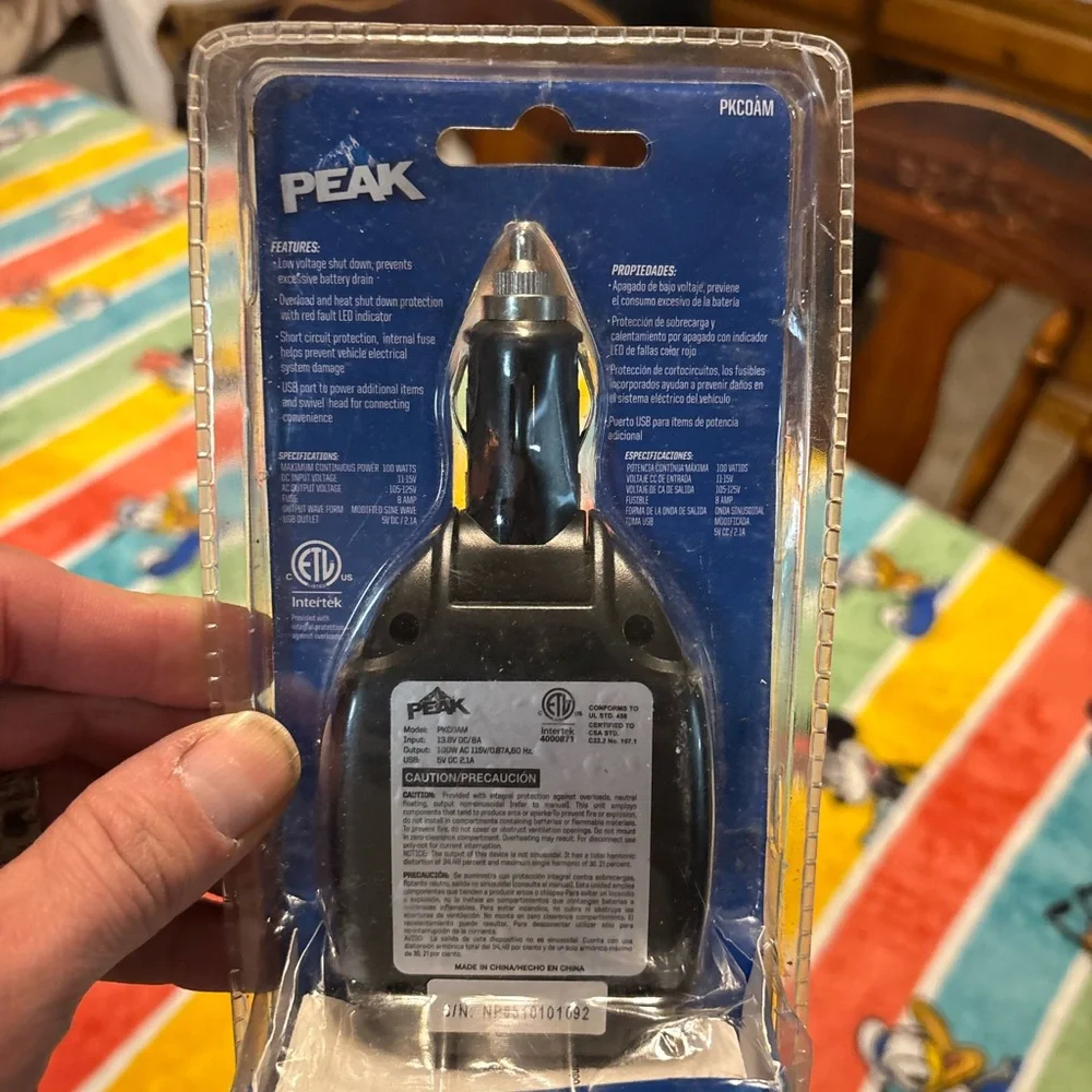 Peak Performance Black USB Mobile Power Outlet - 2.1A Car Charger
